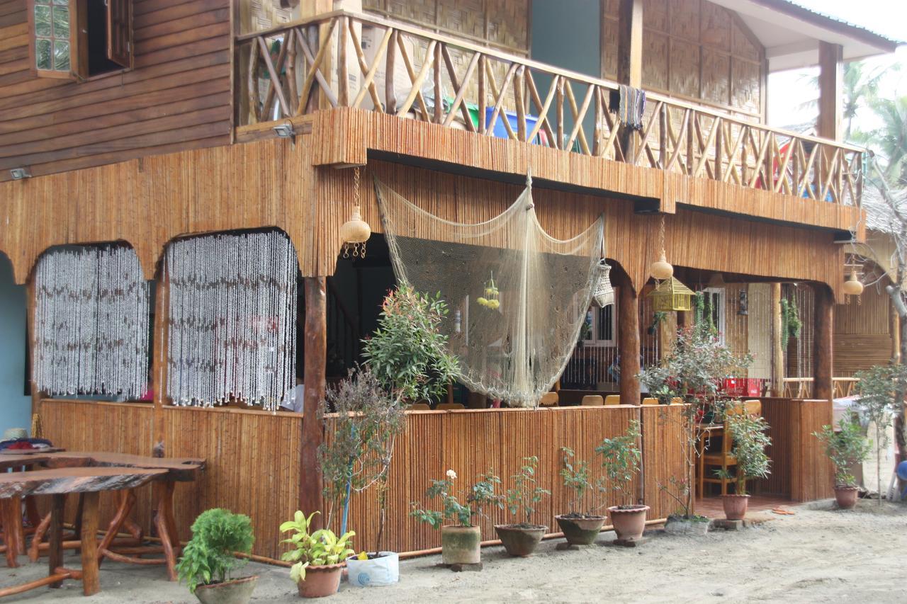 Soe Ko Ko Beach House & Restaurant Ngwesaung Ngoại thất bức ảnh