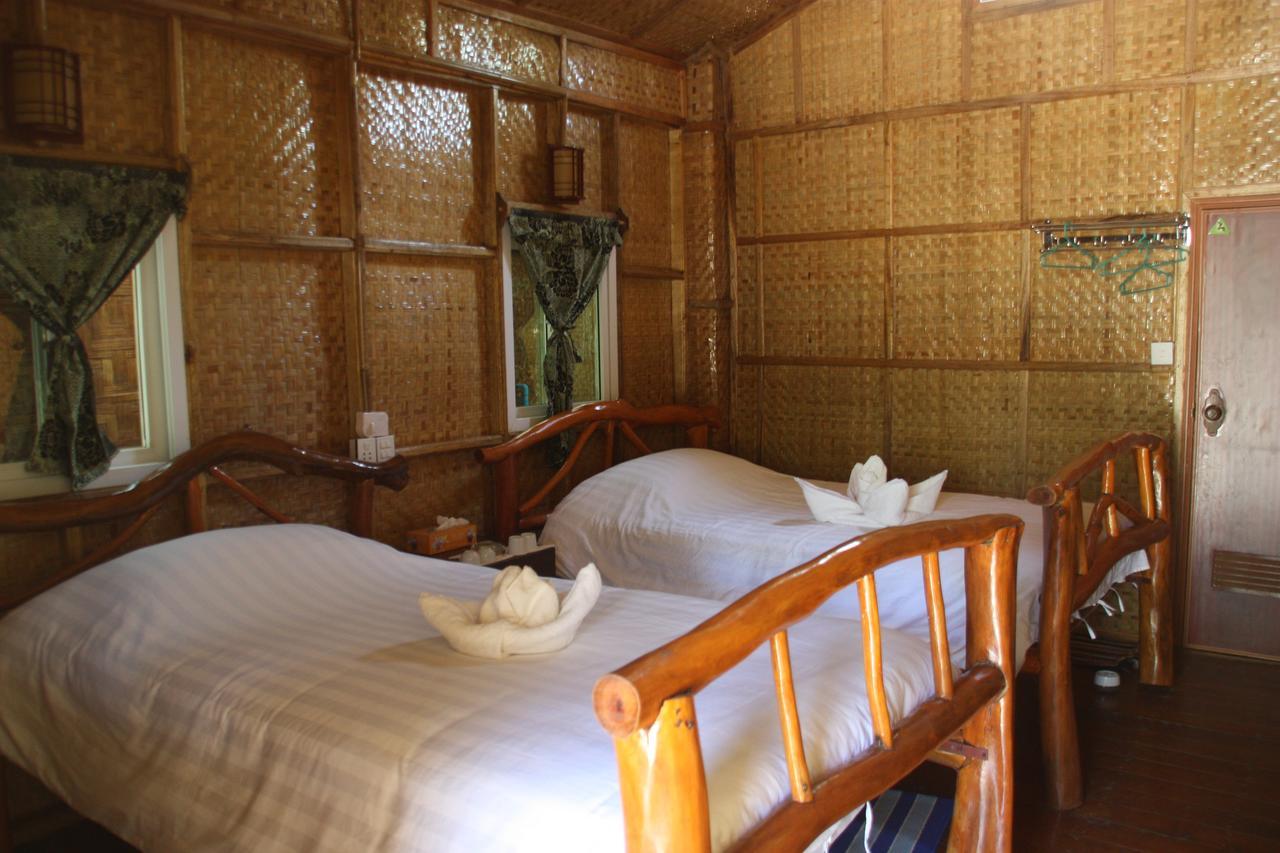 Soe Ko Ko Beach House & Restaurant Ngwesaung Ngoại thất bức ảnh
