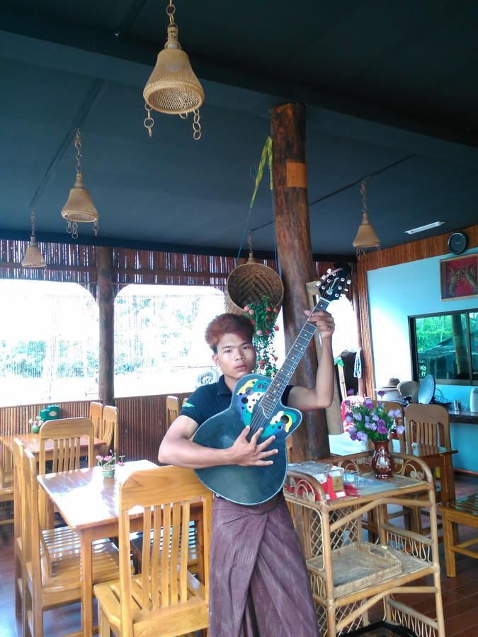 Soe Ko Ko Beach House & Restaurant Ngwesaung Ngoại thất bức ảnh