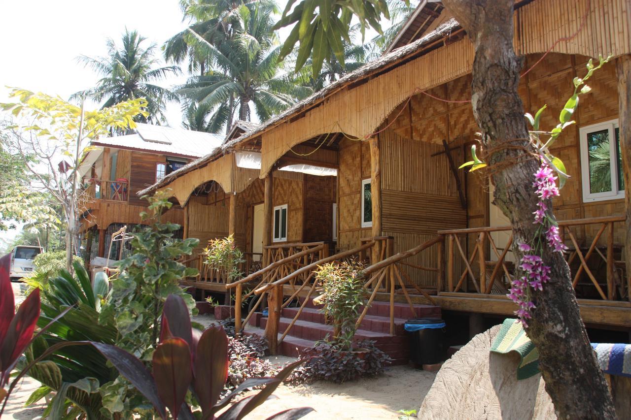 Soe Ko Ko Beach House & Restaurant Ngwesaung Ngoại thất bức ảnh