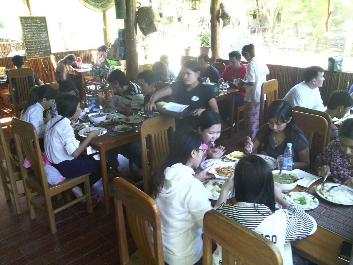 Soe Ko Ko Beach House & Restaurant Ngwesaung Ngoại thất bức ảnh