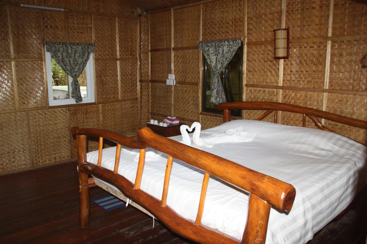 Soe Ko Ko Beach House & Restaurant Ngwesaung Ngoại thất bức ảnh
