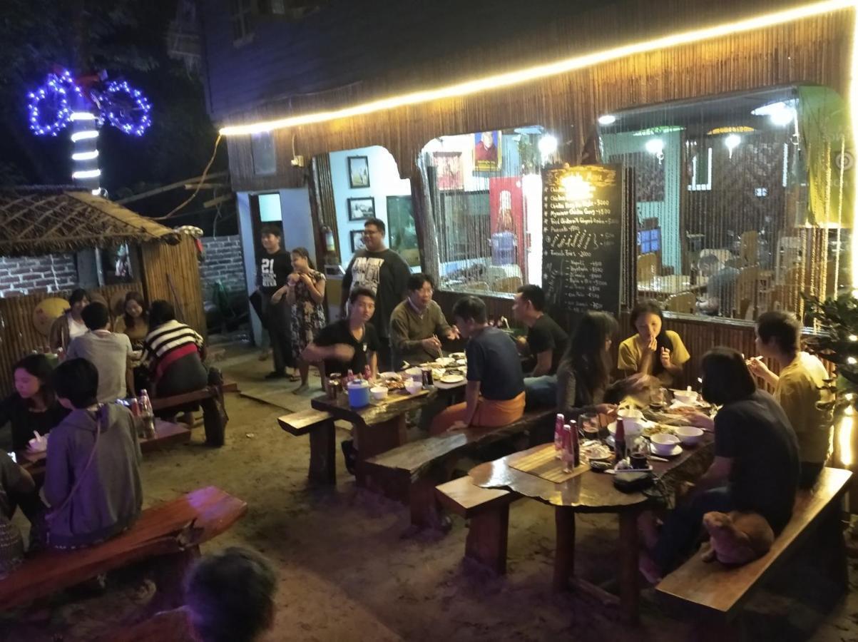 Soe Ko Ko Beach House & Restaurant Ngwesaung Ngoại thất bức ảnh